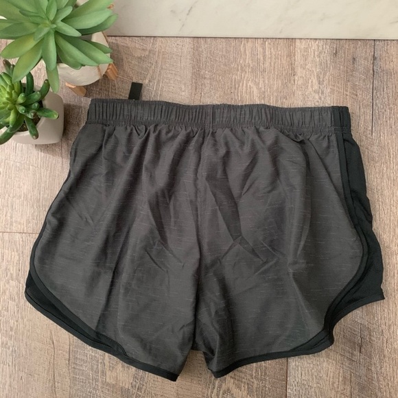 Nike Tempo Running Shorts - Picture 6 of 6